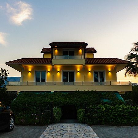 Villa Niku 培拉特 外观 照片